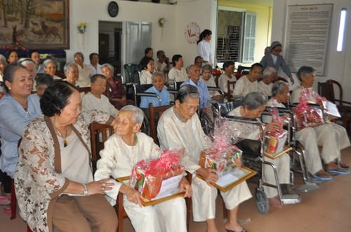 Die Stadt Da Nang unterstützt die Betreuung von Senioren - ảnh 1